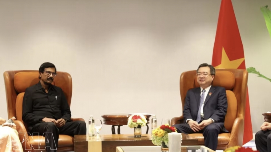Vietnamese Party official meets leaders of Sri Lankan political parties